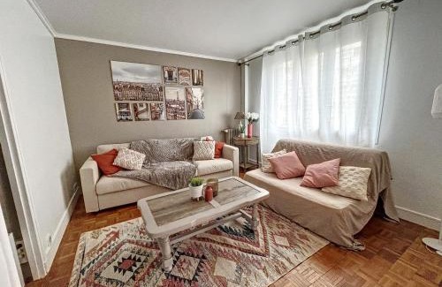 Epinay-sur-Seine Apartment | Appart XL "So cosy"- 4 beds - 8 pax - free Parking - Near Paris