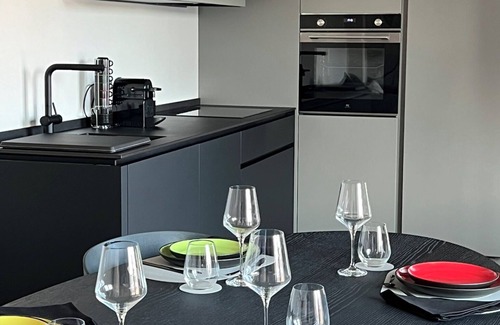 Barona Apartment | Appartamento con concierge palestra e garage in contesto d'avanguardia milanese