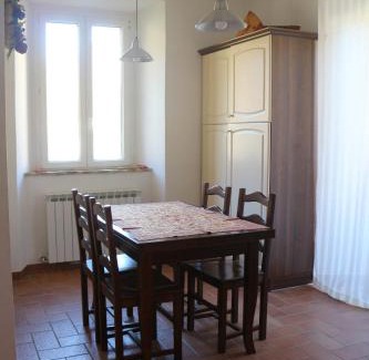 Fabriano Apartment | Appartamento con giardino Valleremita - Analogic tour