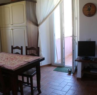 Fabriano Apartment | Appartamento con giardino Valleremita - Analogic tour