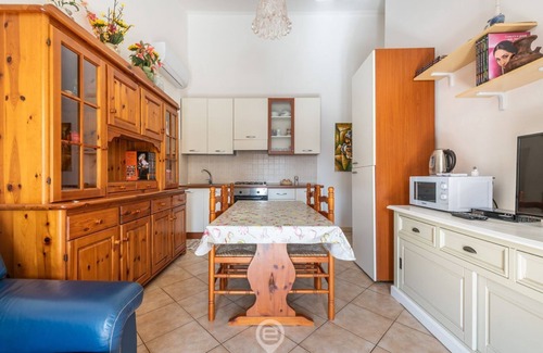 Capo Mannu House | Appartamento fiorito