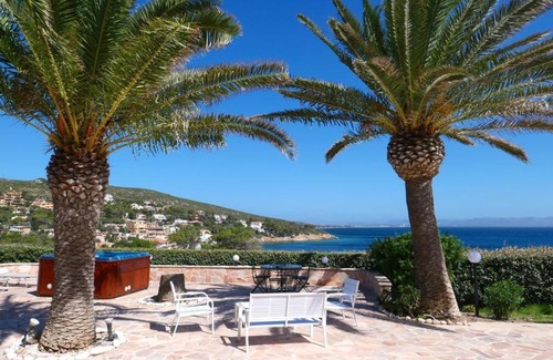 Maladroscia Apartment | Appartamento in villa panoramica Maladroxia
