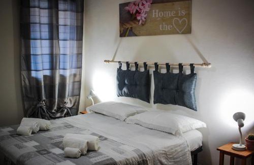 Sant'Ambrogio Apartment | Appartamento Mad
