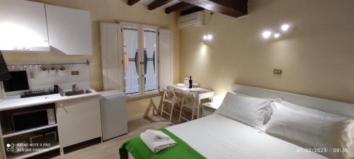 Oltrarno Apartment | Appartamento Mughetto