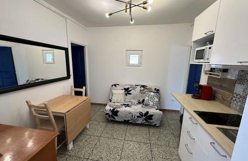 Saintes-Maries-de-la-Mer Apartment | Appartement T3 - centre ville - climatisation - internet