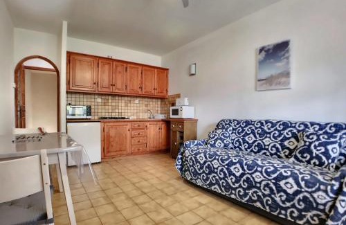 Saintes-Maries-de-la-Mer Apartment | Appartement calme pour 4, avec terrasse et WIFI, Saintes-Maries-de-la-Mer - FR-1-475-211