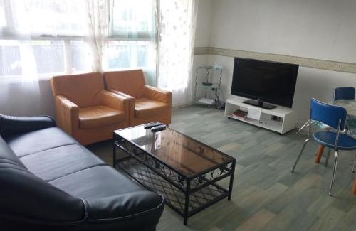 Saint-Etienne-du-Rouvray Apartment | Appartement lumineux proche de Rouen et Paris
