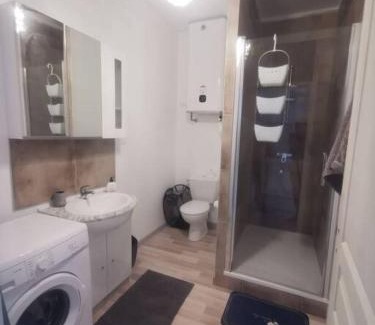Saint-Bonnet-le-Chateau Apartment | Appartement