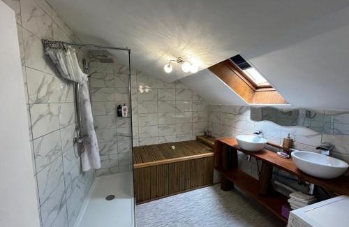 Coulonge Apartment | Appartement 2 chambres - Oliver's home