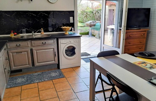 Albi Apartment | Appartement au Calme Avec Grande Terrasse Animaux de Compagnie Acceptes