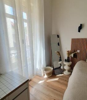 Quartier de France Apartment | Appartement au calme T3 RDC - Quartier de France
