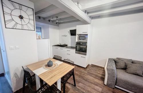 Chaumont Apartment | Appartement au centre-ville