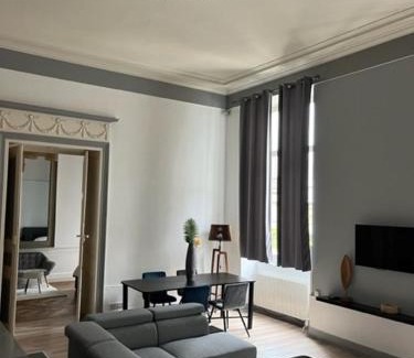 Moulins Apartment | Appartement au Palais - WIFI