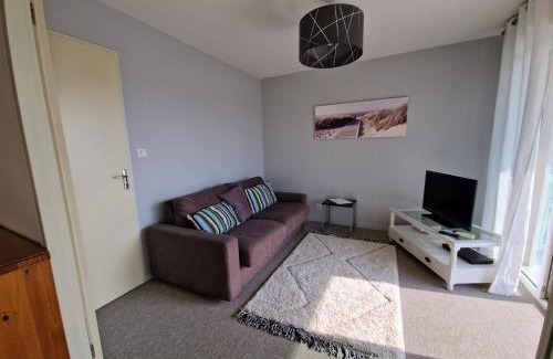 Quartier du Casino Apartment | Appartement avec Piscine, Tennis & Balcon, Centre-ville Chatelaillon-Plage, 6 Pers, 2 Ch - FR-1-706-17