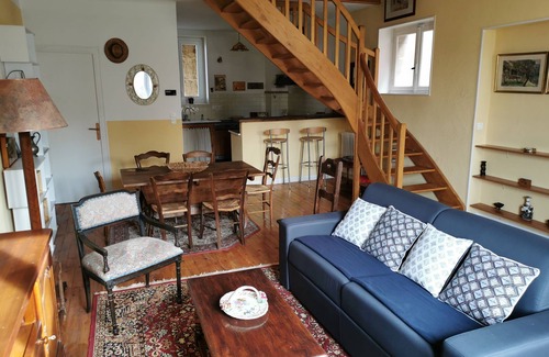 Lens-Lestang Apartment | Appartement Avec Jardin Dans la Drôme des Collines