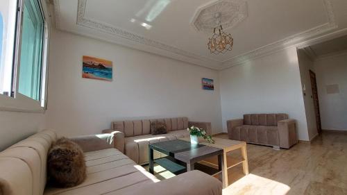 Achakkar Apartment | Appartement avec piscines, vue sur mer et accès à la plage à Achakar Hill, Tanger.