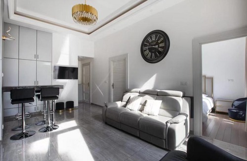 Chaillot Apartment | Appartement Avenue Kléber a proximité de l'Arc de triomphe, Avenue des Champs Elysées, Trocadéro,