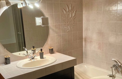 Lourdes - Tarbes Apartment | Appartement Calme Bien Situé ,proche de Lourdes et Toutes Actives de Montagne