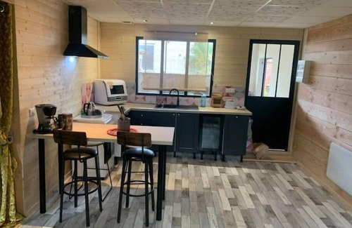 Saintes Apartment | Appartement Centre Ville Avec Piscine et Jacuzzi