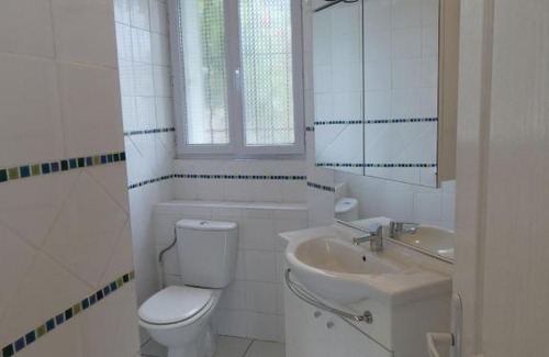 Saint-Pierre - Rene II - Bonsecours Apartment | Appartement Charmant, quartier calme