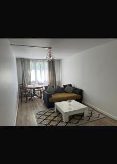 Aubervilliers Apartment | Appartement cosy à 10 min de Paris