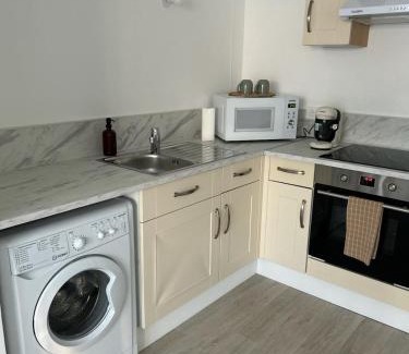 Le Blanc-Mesnil Apartment | Appartement cosy T2 avec balcon proche de CDG et de Paris