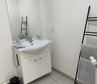 Vayres Apartment | appartement cosy
