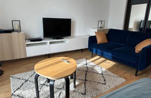 Manosque Apartment | Appartement Douillet Central - Parking Inclus