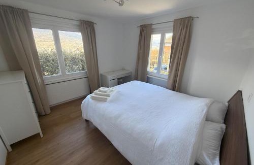 Salins Apartment | Appartement entier avec terrasse et jardin