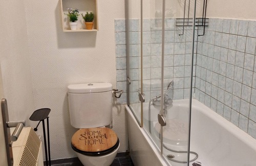Amneville Apartment | Appartement Entier, Parking Privé, Jardin Clôturé, Wifi