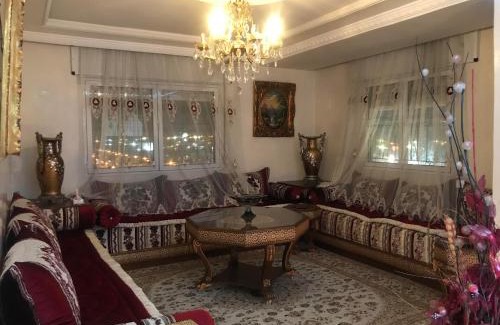 Branes Apartment | Appartement Familial en deux façades en face Hotel Ahlen & SuperMarché Marjane