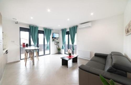Meyzieu Nord Ouest Apartment | Appartement Fashion Proche Stade Groupama , Eurexpo , LDLC Arena