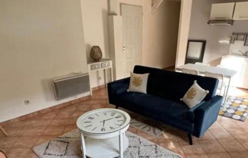 Saint-Bonnet-de-Mure Apartment | Appartement jardin 4 couchages proche aéroport Groupama stadium eurexpo