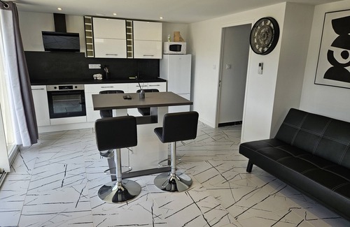 Priay Apartment | Appartement guy