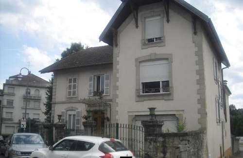 Forges-les-Bains Apartment | Appartement logis balnéen