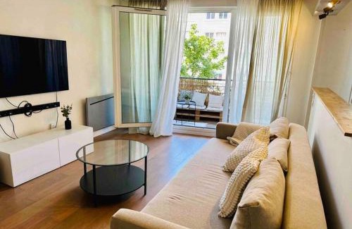 Ferrandiere - Maisons Neuves Apartment | Appartement lumineux et spacieux proche gare