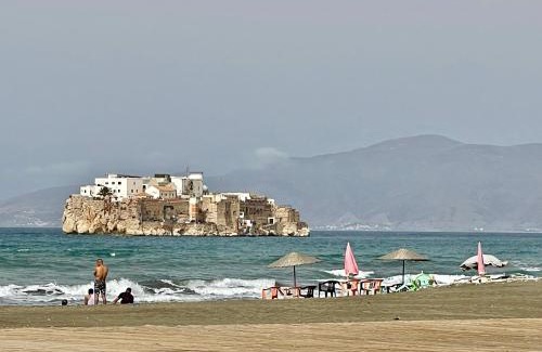 Ait Youssef Ou Ali Apartment | Appartement LUXUEUX 1 plage SFIHA AL HOCEIMA