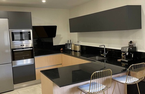 Republique Apartment | Appartement Luxueux en Hyper Centre à 20 min du Circuit des 24h