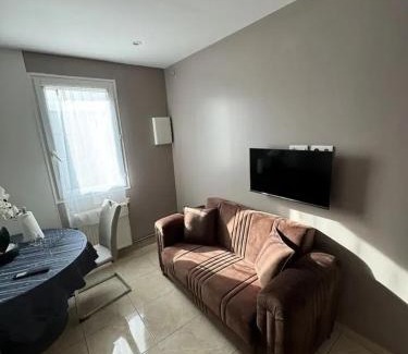 Villiers-le-Bel Apartment | Appartement moderne à Villiers-le-Bel 35 m² accès Wifi gratuit