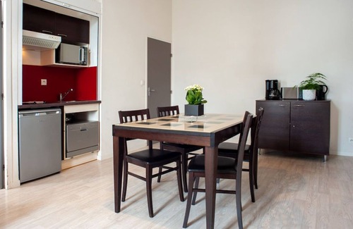 Dinan Condo | Appartement Modeste au coeur d'une Ville Médiévale