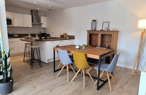 Coteaux Ouest Apartment | Appartement Plein sud