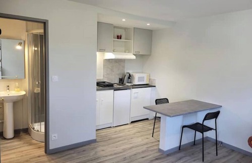 Grazac Apartment | Appartement Pour 2 Personnes "La Tanière"