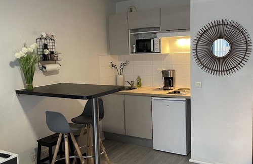 Ivry-port Apartment | Appartement Proche Paris, Place de Parking, Wifi, Netflix