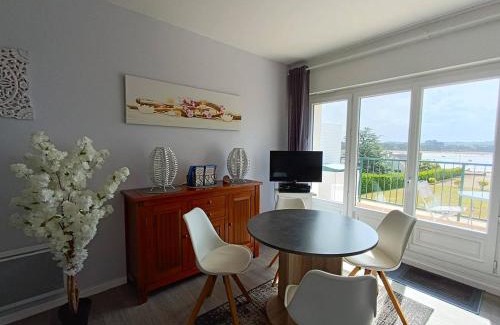 Tregastel Apartment | Appartement rénové avec terrasse à 200m des plages à Trégastel - FR-1-368-122