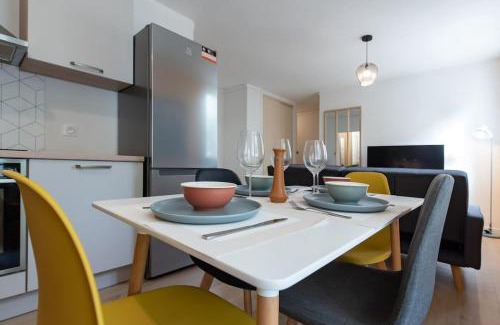 Leon Blum - Bon Coin Apartment | Appartement rénové pour 6 avec parking