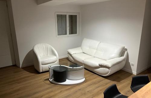 Virac Apartment | Appartement RDC à la campagne