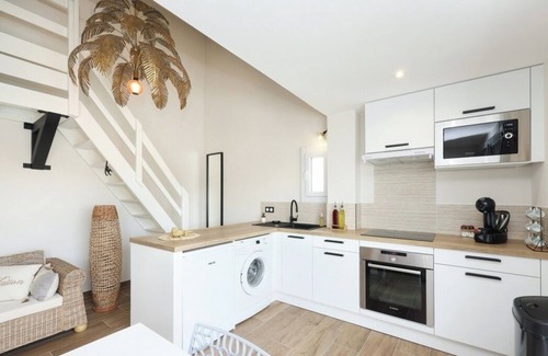 Saint-Cyprien Plage Apartment | Appartement Refait à Neuf, a Étrenner, les Pieds Dans L'eau