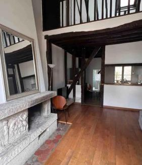Saint-Germain-des-Pres Apartment | Appartement Saint-Germain-Des-Prés