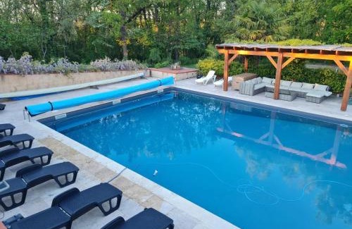 Maurens Apartment | Appartement spacieux avec piscine partagée à Maurens - 120 m²