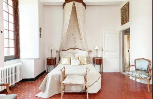 Castelnau-Valence House | Appartement spacieux avec deux chambres au Château
